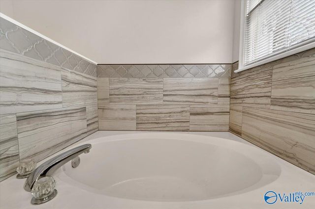 101 Mickelo Lane, Madison, AL 35758