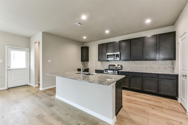 3842 Sugardale Street, Baytown, TX 77521