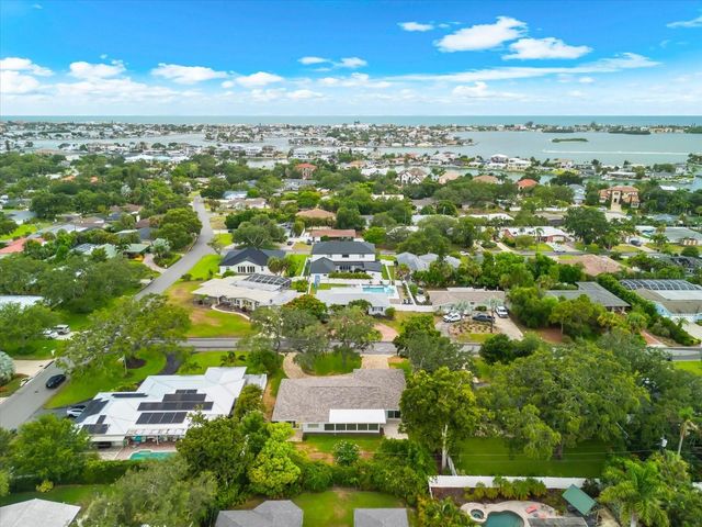 315 ORANGEWOOD LANE, Largo, FL 33770