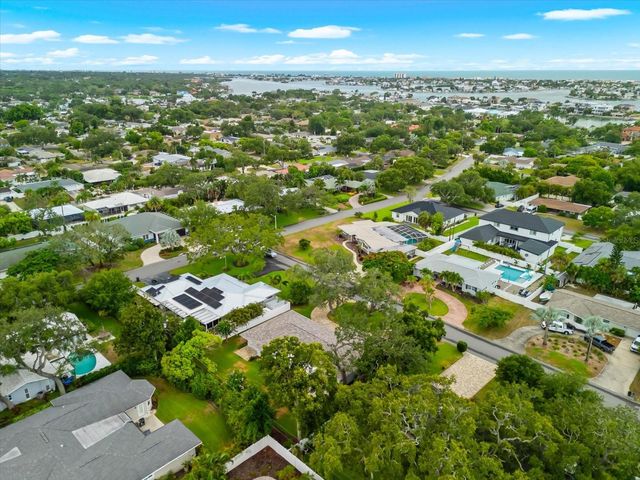 315 ORANGEWOOD LANE, Largo, FL 33770