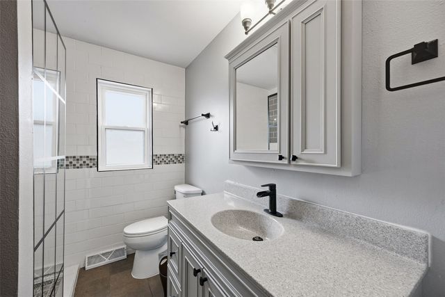 3460 27th Avenue, Marion, IA 52302