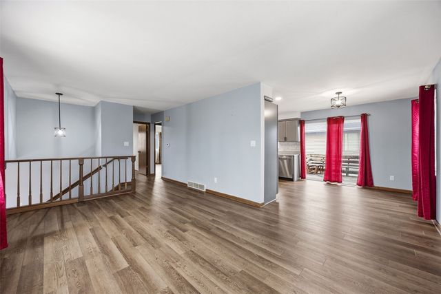 3460 27th Avenue, Marion, IA 52302