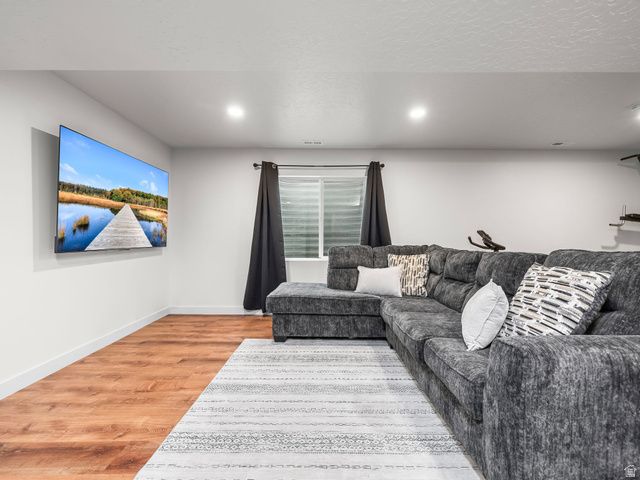 858 N MARBLE RD, Tooele, UT 84074