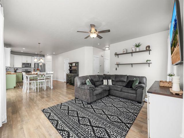 858 N MARBLE RD, Tooele, UT 84074