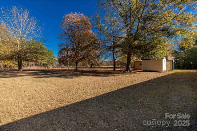 928 Neds Creek Road, Kershaw, SC 29067