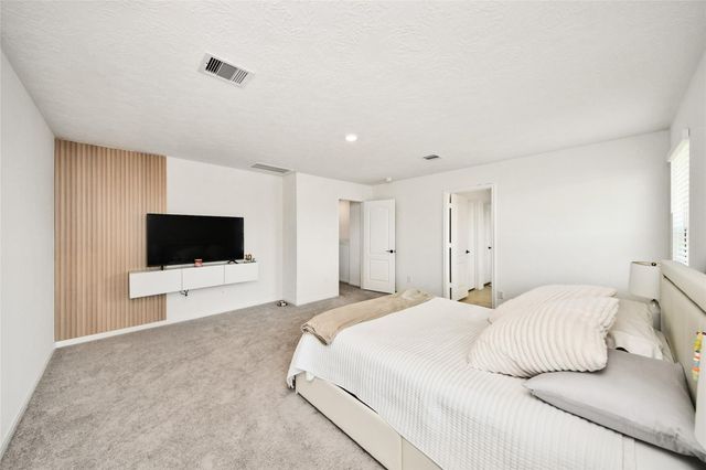 15707 Winter Heights Drive, Houston, TX 77044