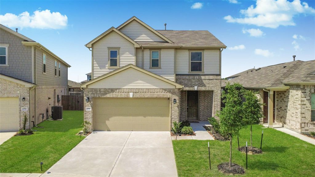 15707 Winter Heights Drive, Houston, TX 77044