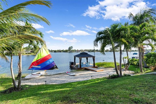 7964 SW 199th Ter, Cutler Bay, FL 33189