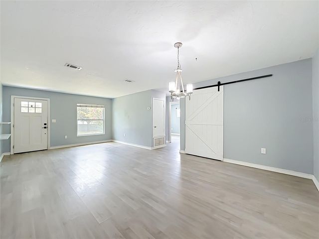 460 N PINE AVENUE, Oviedo, FL 32765