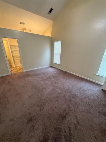 5975 Hillvale Trail, Lithonia, GA 30058