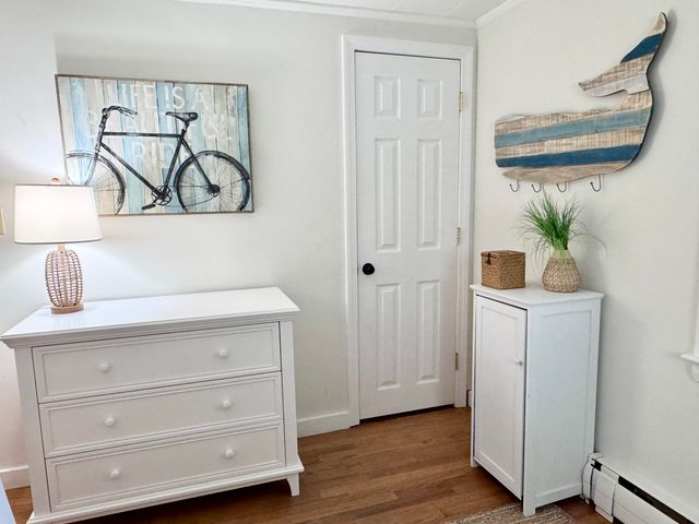 42 Vineyard Avenue, Hyannis, MA 02601