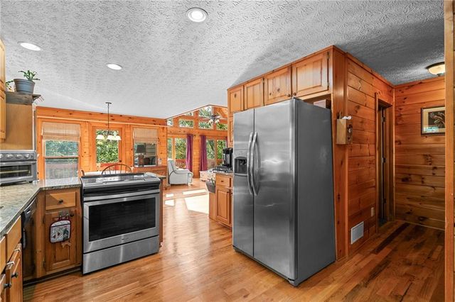 86 Southview Trl, Jasper, GA 30143