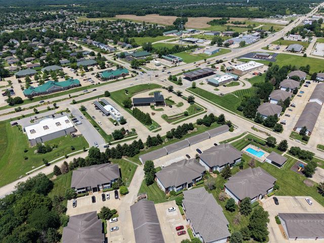 1100 KENNESAW RIDGE RD 404, Columbia, MO 65202