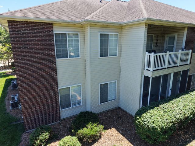 1100 KENNESAW RIDGE RD 404, Columbia, MO 65202