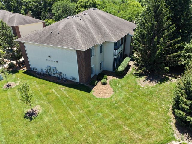 1100 KENNESAW RIDGE RD 404, Columbia, MO 65202