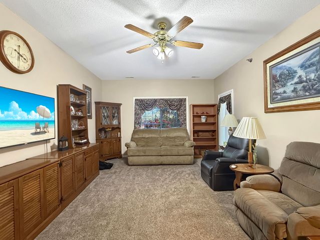 1100 KENNESAW RIDGE RD 404, Columbia, MO 65202