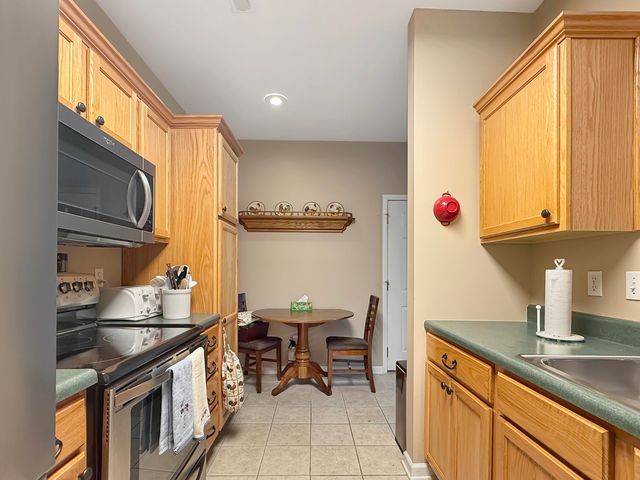 1100 KENNESAW RIDGE RD 404, Columbia, MO 65202