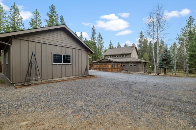 51601 Pine Loop Drive na, La Pine, OR 97739