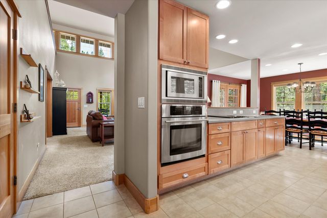 51601 Pine Loop Drive na, La Pine, OR 97739