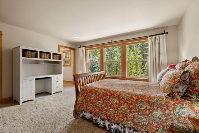 51601 Pine Loop Drive na, La Pine, OR 97739