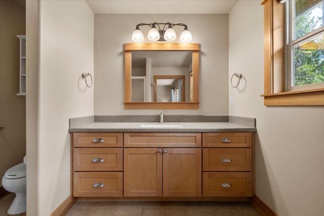 51601 Pine Loop Drive na, La Pine, OR 97739