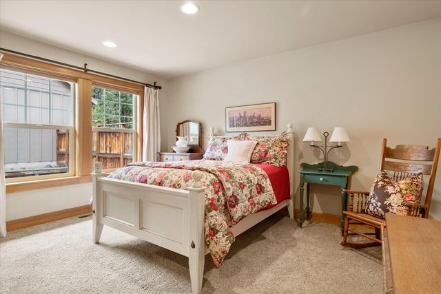 51601 Pine Loop Drive na, La Pine, OR 97739