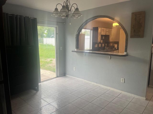 450 SW Belmont Circle, Port St. Lucie, FL 34953