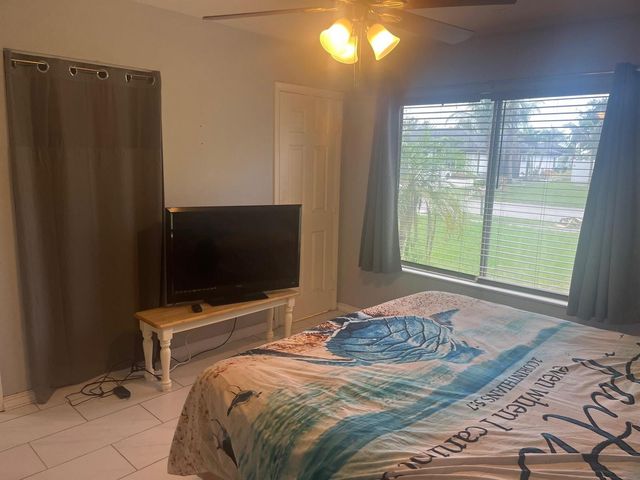 450 SW Belmont Circle, Port St. Lucie, FL 34953