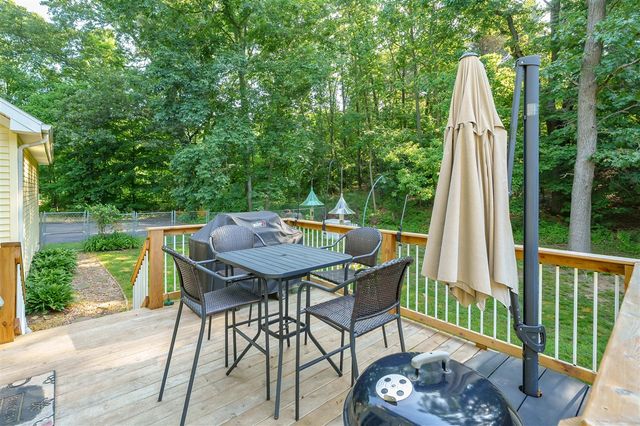 1070 N 3rd Street, Kalamazoo, MI 49009