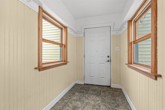 1070 N 3rd Street, Kalamazoo, MI 49009