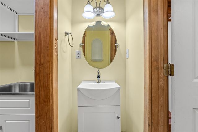 1070 N 3rd Street, Kalamazoo, MI 49009