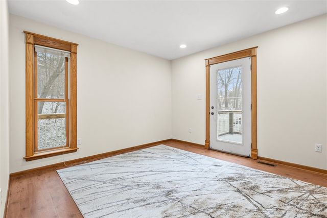 1070 N 3rd Street, Kalamazoo, MI 49009