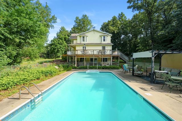 1070 N 3rd Street, Kalamazoo, MI 49009