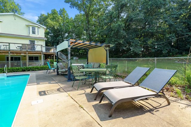 1070 N 3rd Street, Kalamazoo, MI 49009