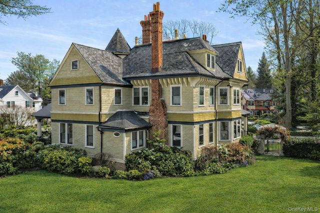 103 Highland Avenue, Northport, NY 11768