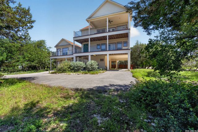 1729 SORREL CREEK DR, Canyon Lake, TX 78133