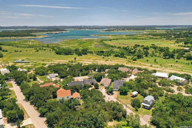 1729 SORREL CREEK DR, Canyon Lake, TX 78133