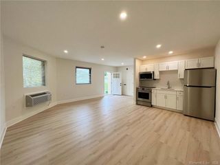 61 East Avenue 1, Norwalk, CT 06851