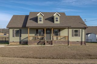 101 Bulldawg Trl, Cornersville, TN 37047