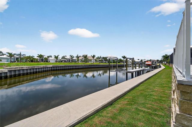 5713 TYBEE ISLAND DRIVE, Apollo Beach, FL 33572