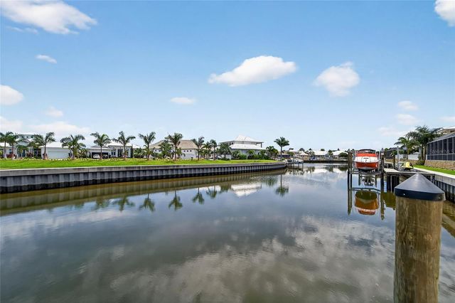 5713 TYBEE ISLAND DRIVE, Apollo Beach, FL 33572