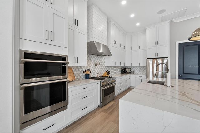 5713 TYBEE ISLAND DRIVE, Apollo Beach, FL 33572