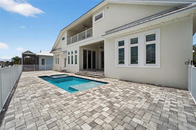 5713 TYBEE ISLAND DRIVE, Apollo Beach, FL 33572