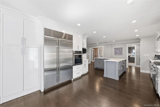 11 Thornewood Road, Armonk, NY 10504