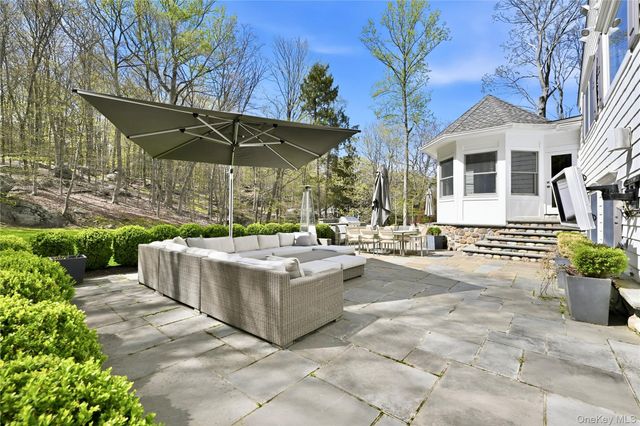 11 Thornewood Road, Armonk, NY 10504
