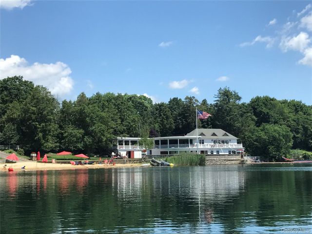 11 Thornewood Road, Armonk, NY 10504