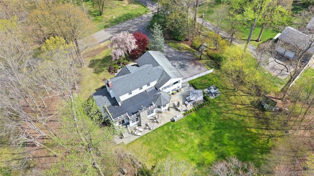 11 Thornewood Road, Armonk, NY 10504