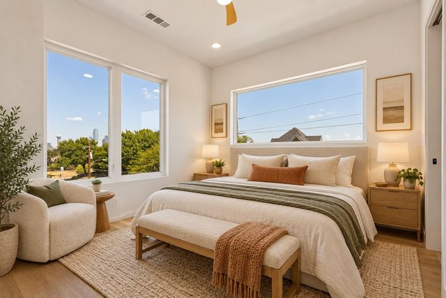 701 N Lancaster Avenue 105, Dallas, TX 75203