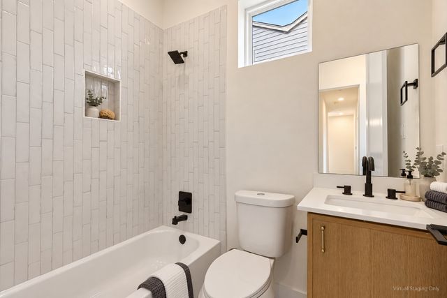 701 N Lancaster Avenue 105, Dallas, TX 75203