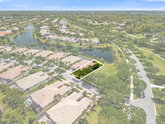 3214 Verdmont Lane, Wellington, FL 33414